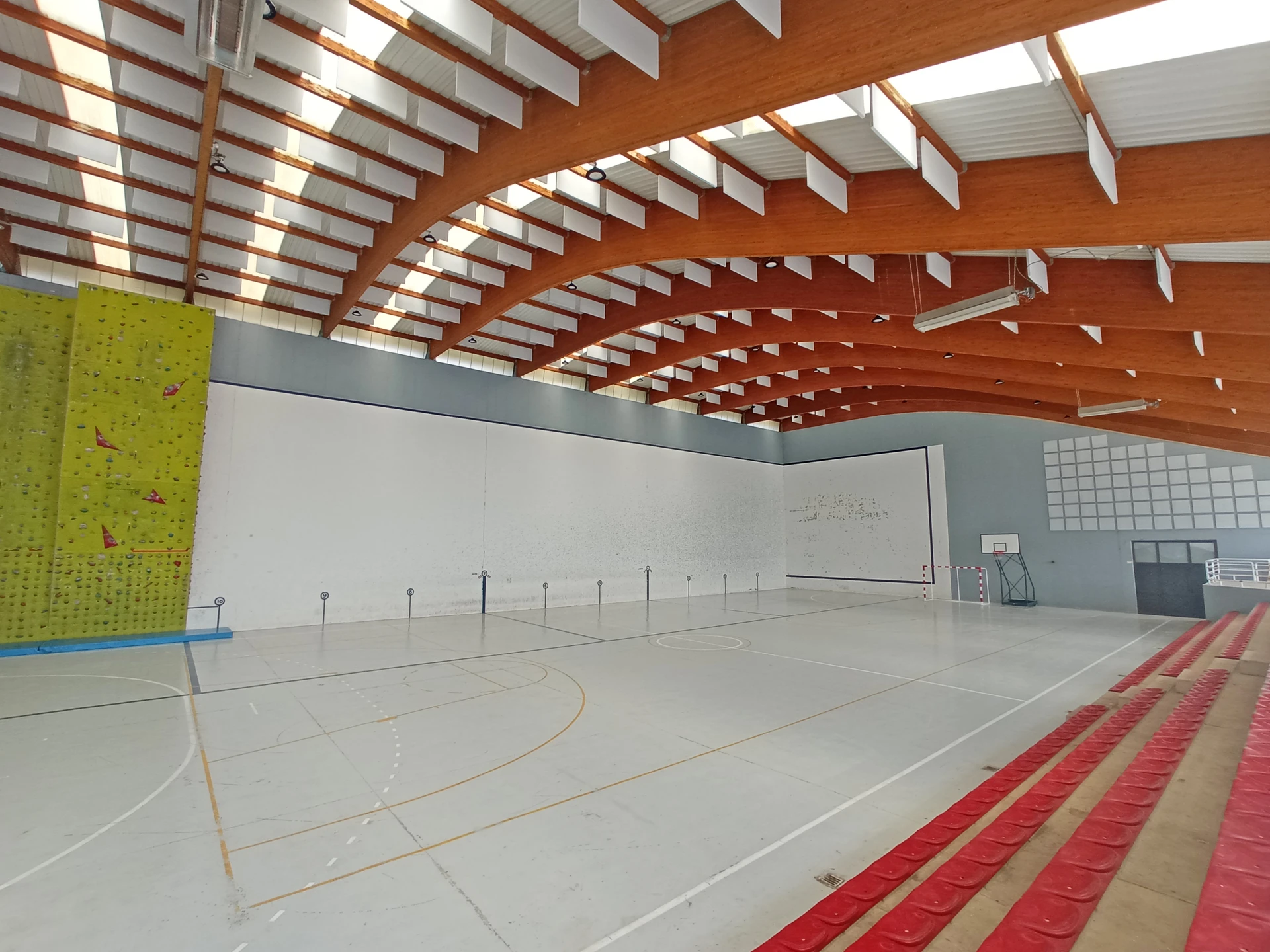 INDUSTRIAL G - FRONTON