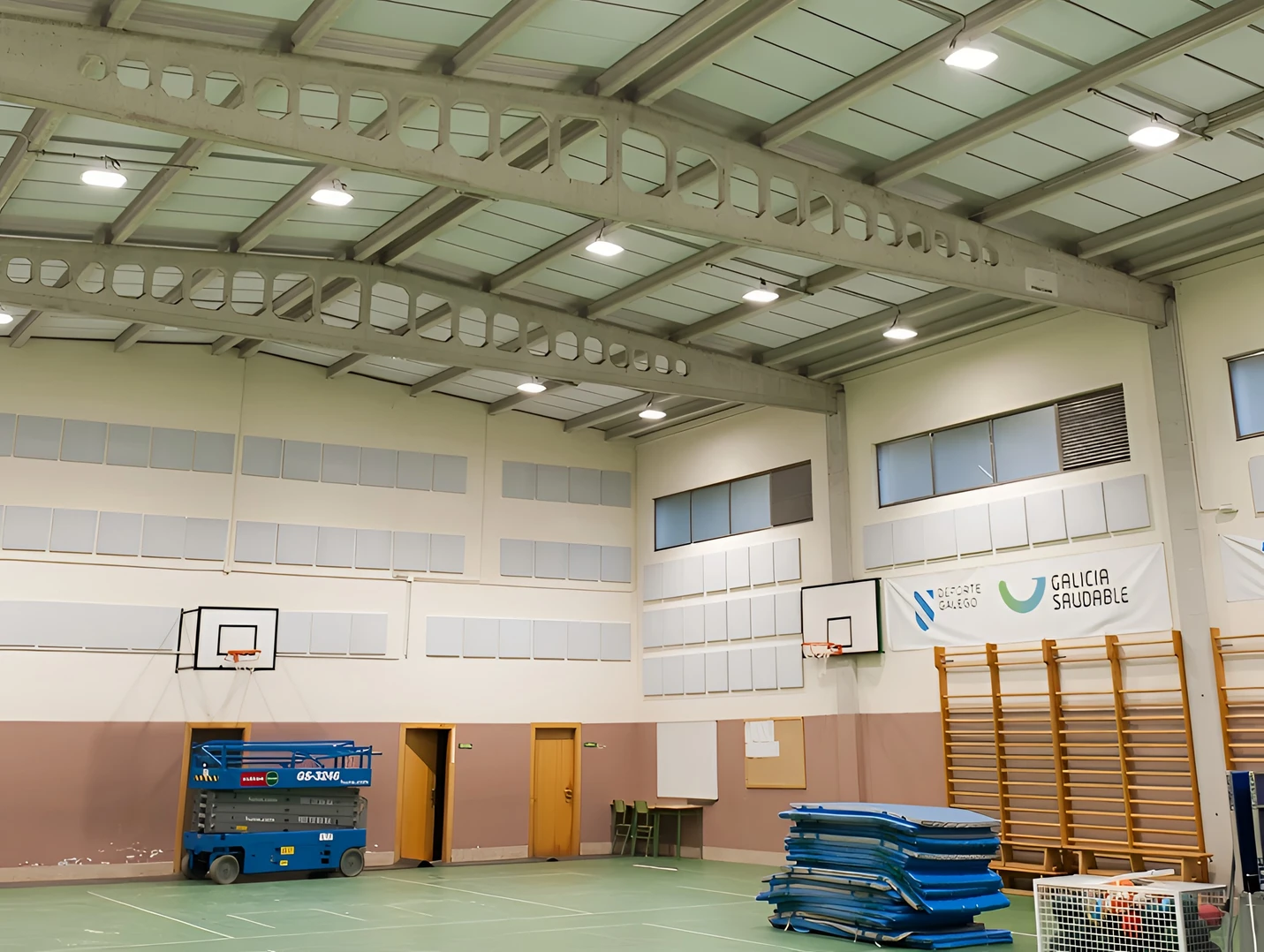 Genom att eliminera ekot i hallen blir sporten roligare att uppleva