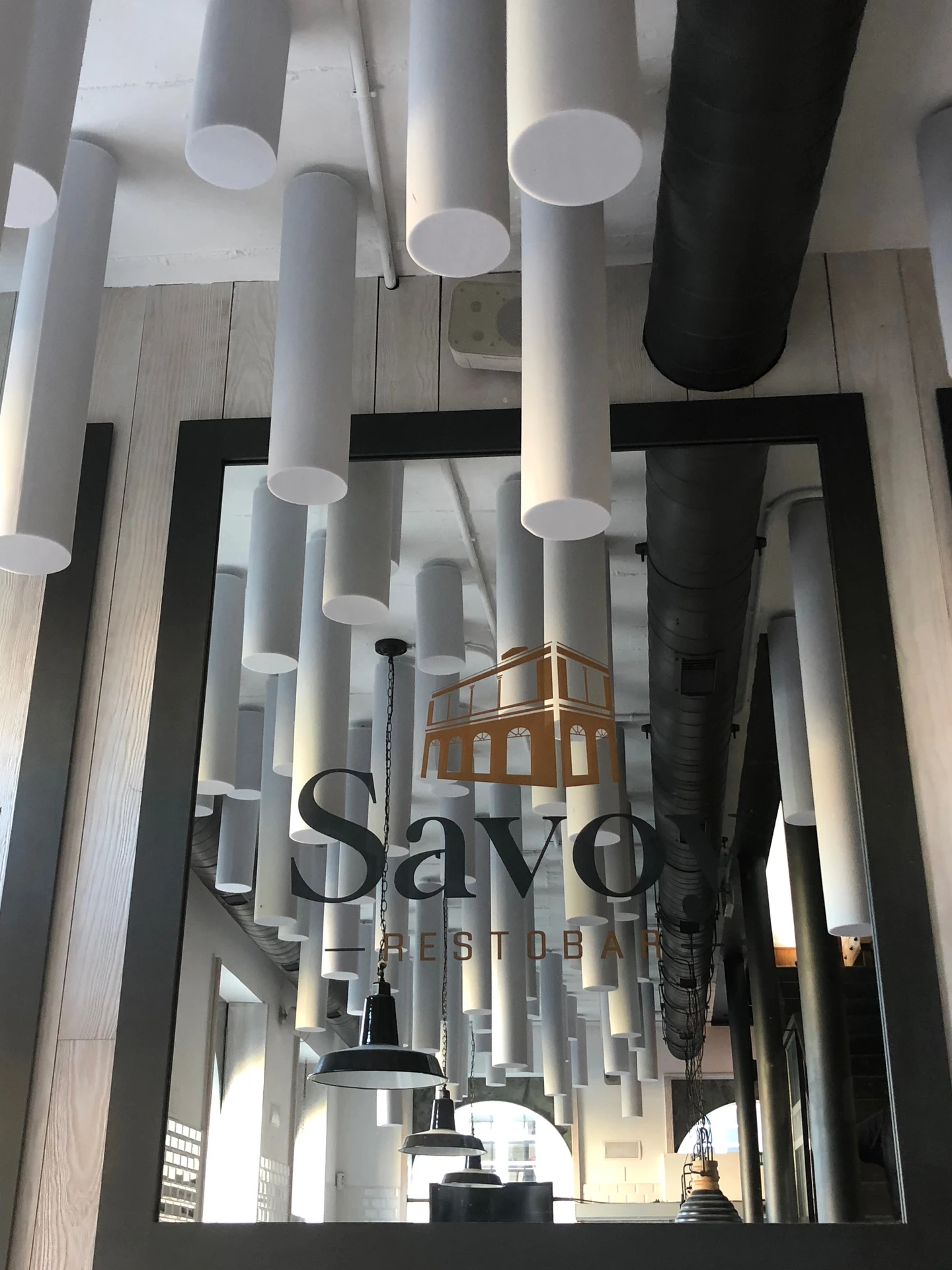 Cilinder panelek a pontevedrai Savoy kávézó számára