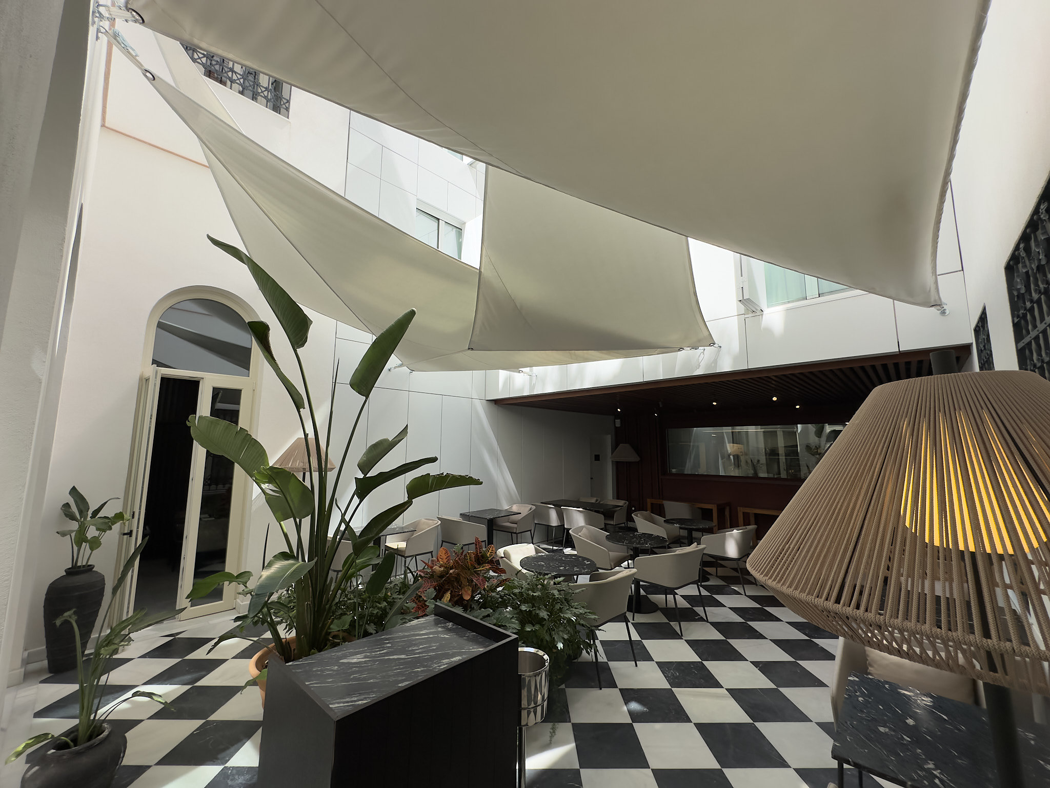 ABSORBRELLA - MERCER SEVILLA (1)